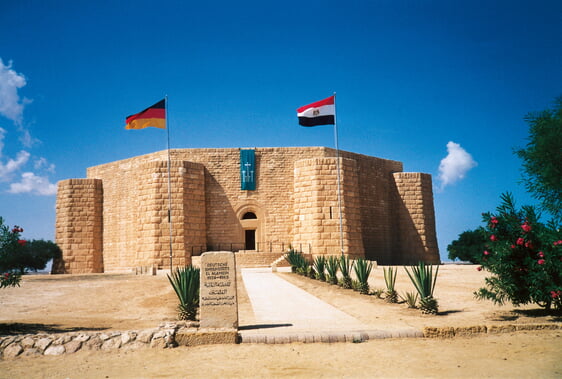 Kriegsgräberstätte El Alamein in Ägypten. Hier liegt ein Gefallener aus Kirchheim.