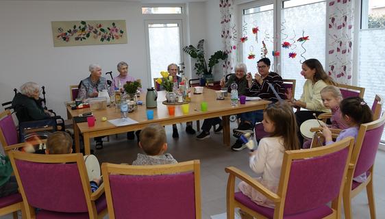 Gemeinsames Musizieren in der Pflege-WG