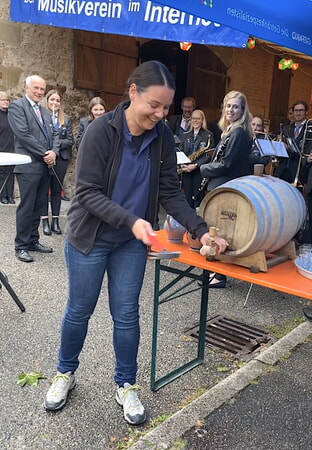 Fassanstich zur Festeröffnung