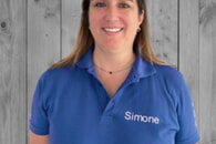 Theatertage 2026: Simone Teply als Bardame Tina