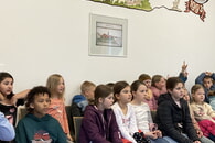 Die Klassenstufe 3 zu Besuch beim B&uuml;rgermeister