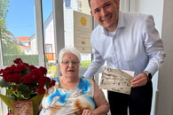 Alles Gute zum 93. Geburtstag